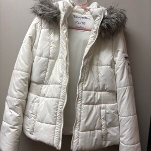 Aeropostale White Puffer Jacket with Faux Fur Trim